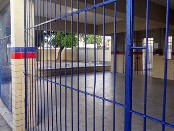 escola2bfechada-1244722