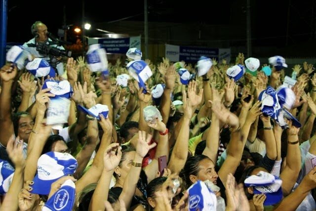 povo2baplaudindo-1632954