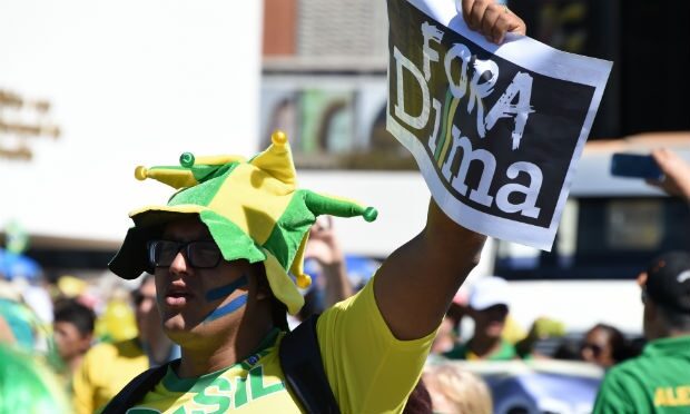 fora2bdilma-9529964