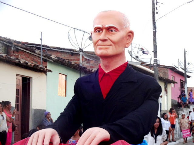 boneco2bde2bariuna2bem2bcaldeir25c325b5es-jpg2_-8452053