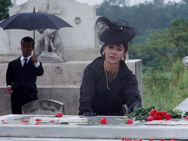 Yoná Magalhães interpreta Geni na minissérie 'Engraçadinha', de 1995 (Foto: Nelson Di Rago/TV Globo/Arquivo)