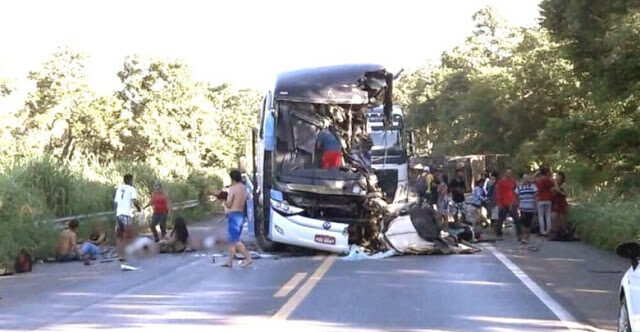 acidente-onibus-2-780x405-6569083